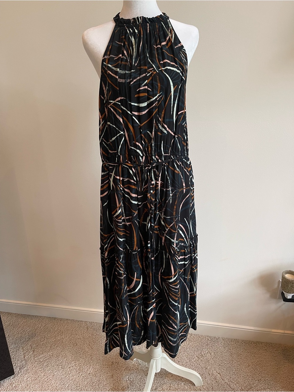 NWOT Ava & Viv halter abstract maxi dress
